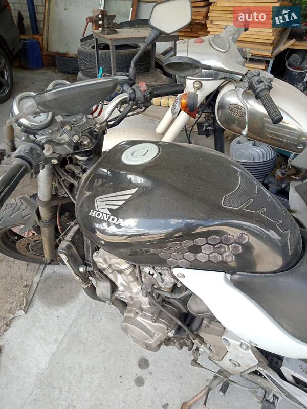 Мотоцикл Без обтекателей (Naked bike) Honda PC 38A 2006 в Павлыше