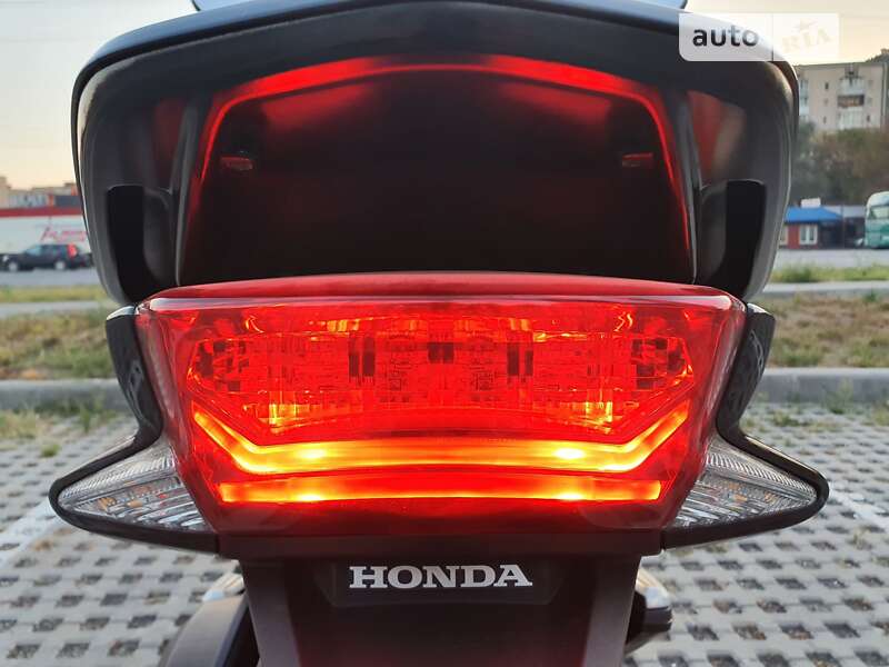 Макси-скутер Honda PCX 125 2015 в Сумах фото 6 Макси-скутер Honda PCX 125 2015 в Сумах
