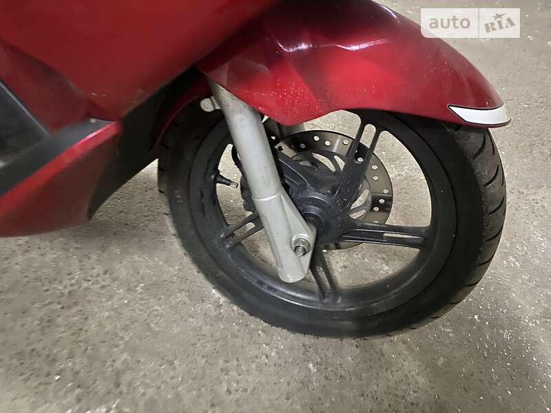 Мотороллер Honda PCX 125 2012 в Киеве