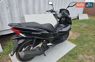 Максі-скутер Honda PCX 125 2017 в Кривому Озері