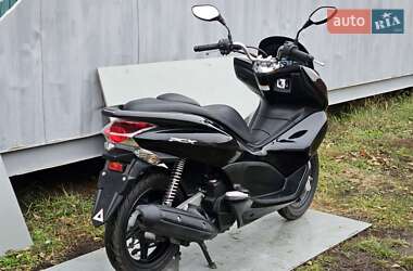 Макси-скутер Honda PCX 125 2014 в Первомайске