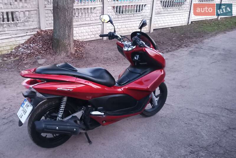 Макси-скутер Honda PCX 125 2014 в Житомире