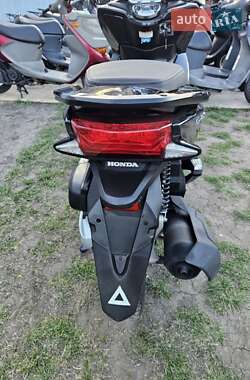 Максі-скутер Honda PCX 125 2017 в 