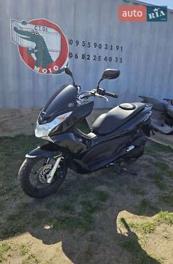 Макси-скутер Honda PCX 125 2014 в 