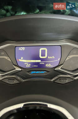 Макси-скутер Honda PCX 125 2024 в 