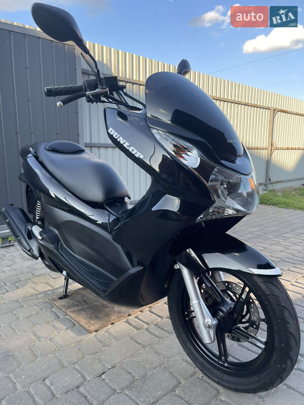 Скутер Honda PCX 125 2014 в Березному
