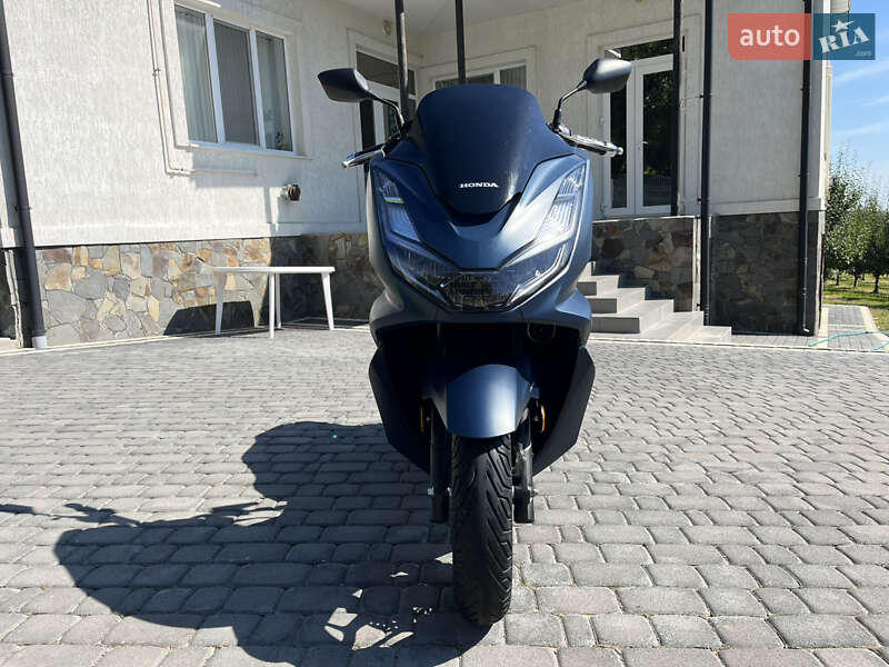 Макси-скутер Honda PCX 125 2024 в Черновцах фото 8 Макси-скутер Honda PCX 125 2024 в Черновцах