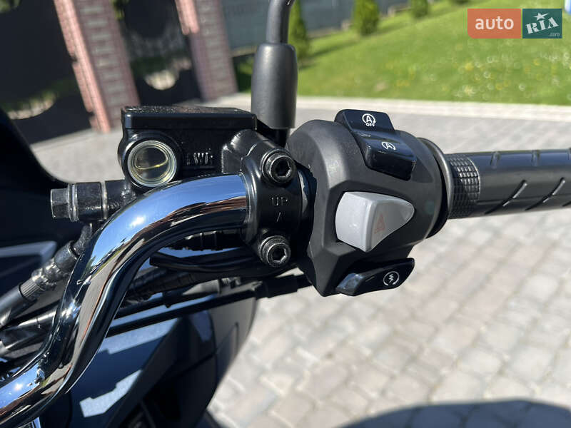 Макси-скутер Honda PCX 125 2024 в Черновцах фото 13 Макси-скутер Honda PCX 125 2024 в Черновцах