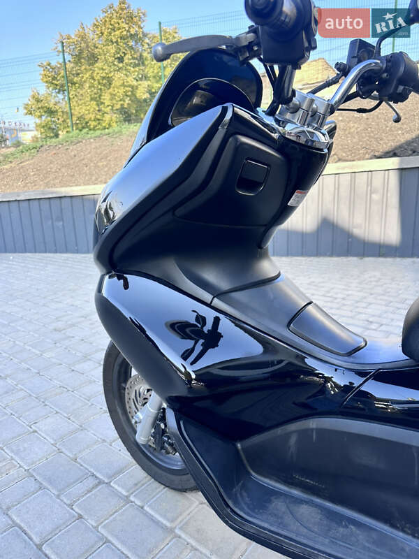 Макси-скутер Honda PCX 125 2010 в Одессе