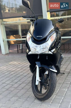 Макси-скутер Honda PCX 125 2010 в 