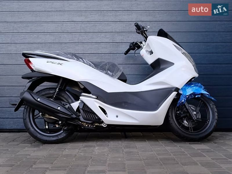 Макси-скутер Honda PCX 125 2015 в Белой Церкви