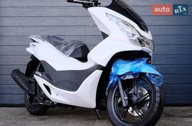 Макси-скутер Honda PCX 125 2015 в Белой Церкви