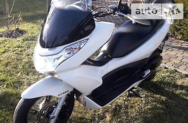 Макси-скутер Honda PCX 150 2013 в 