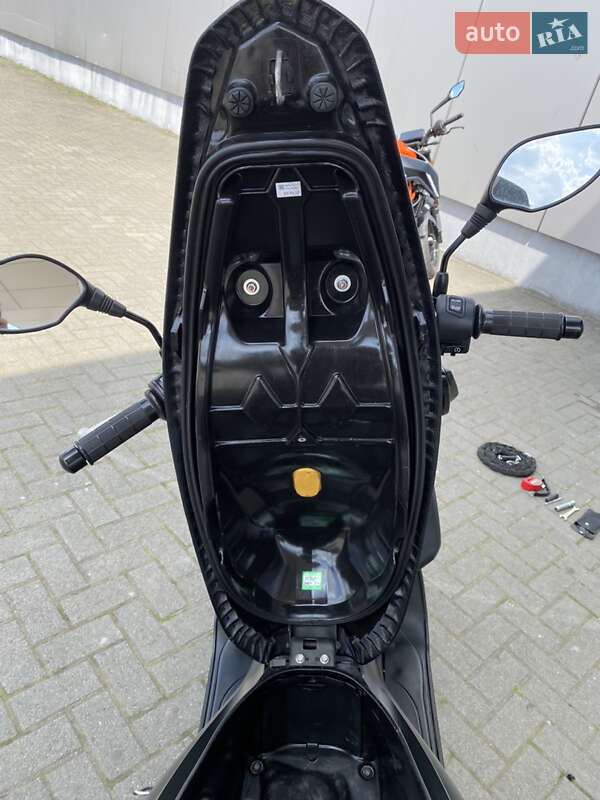 Скутер Honda PCX 150 2015 в Харькове фото 18 Скутер Honda PCX 150 2015 в Харькове