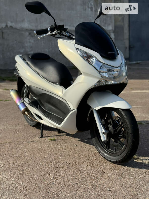 Макси-скутер Honda PCX 150 2014 в Сновске