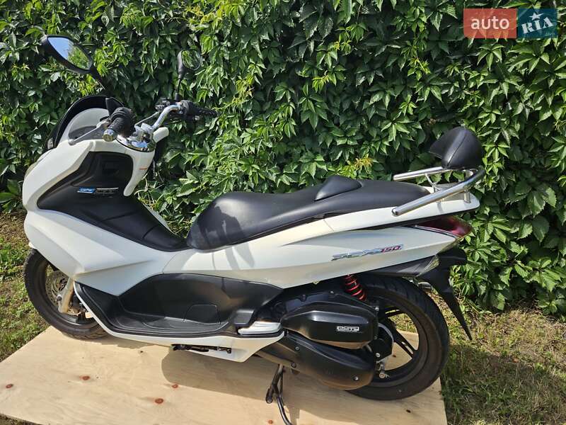 Макси-скутер Honda PCX 150 2014 в Южноукраинске