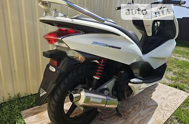 Макси-скутер Honda PCX 150 2014 в Первомайске