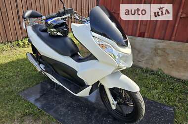 Макси-скутер Honda PCX 150 2014 в Николаеве