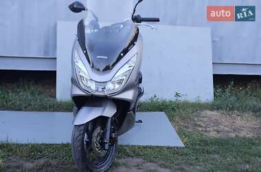 Макси-скутер Honda PCX 150 2014 в 