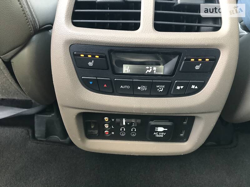 Позашляховик / Кросовер Honda Pilot 2015 в Києві