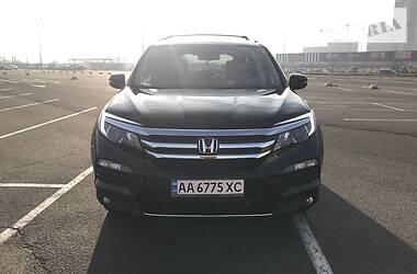 Внедорожник / Кроссовер Honda Pilot 2015 в Киеве