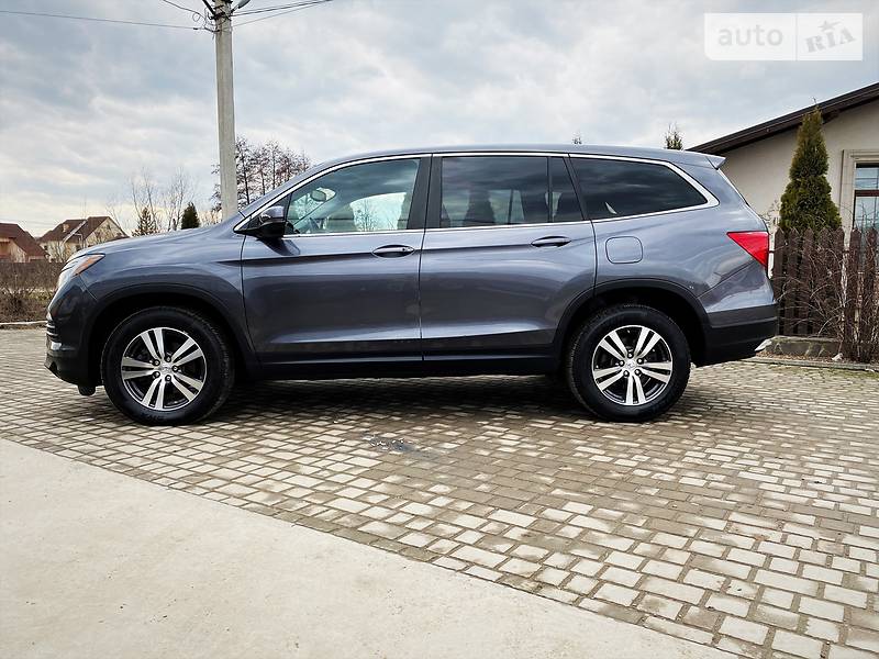 Позашляховик / Кросовер Honda Pilot 2016 в Чернівцях