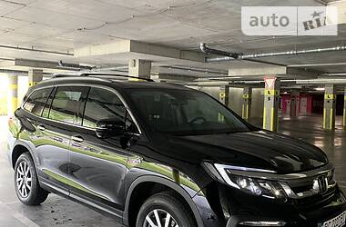 Позашляховик / Кросовер Honda Pilot 2018 в Львові