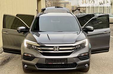 Внедорожник / Кроссовер Honda Pilot 2016 в 