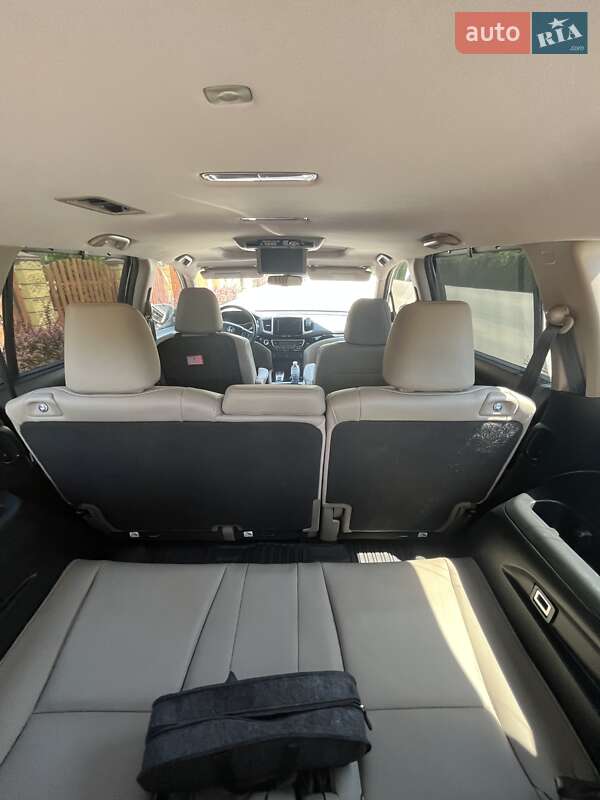 Позашляховик / Кросовер Honda Pilot 2017 в Дніпрі фото 39 Позашляховик / Кросовер Honda Pilot 2017 в Дніпрі