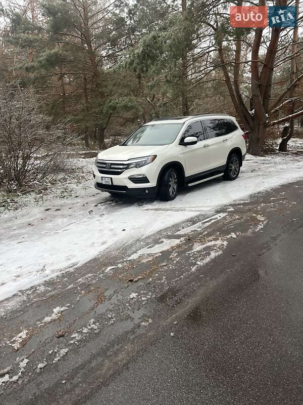 Позашляховик / Кросовер Honda Pilot 2017 в Дніпрі фото 50 Позашляховик / Кросовер Honda Pilot 2017 в Дніпрі