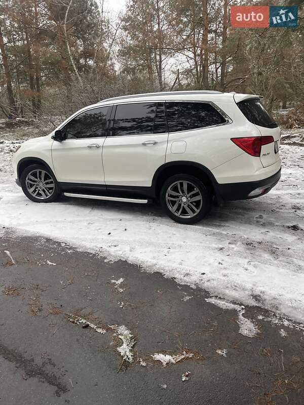 Позашляховик / Кросовер Honda Pilot 2017 в Дніпрі фото 54 Позашляховик / Кросовер Honda Pilot 2017 в Дніпрі