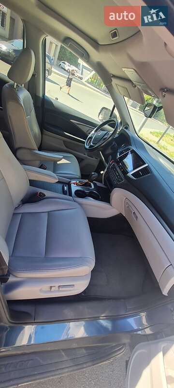 Внедорожник / Кроссовер Honda Pilot 2016 в Черкассах