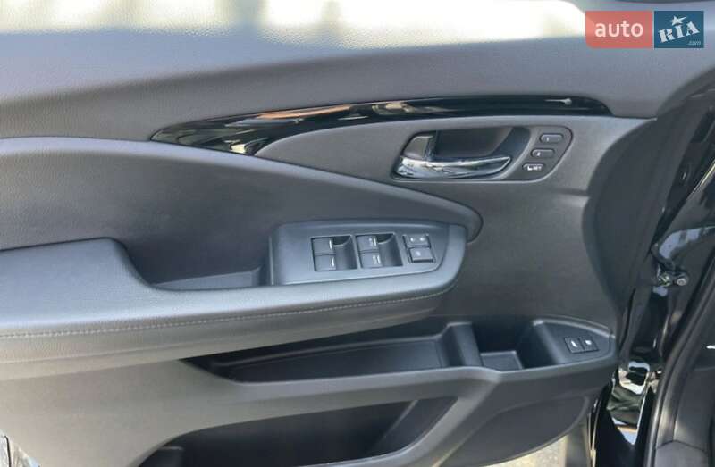 Внедорожник / Кроссовер Honda Pilot 2022 в Киеве