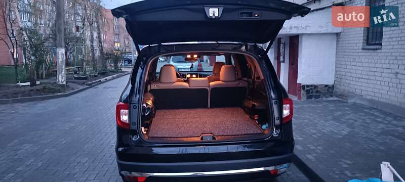 Внедорожник / Кроссовер Honda Pilot 2017 в Костополе