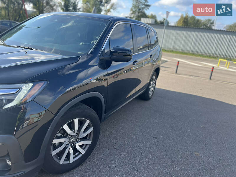 Внедорожник / Кроссовер Honda Pilot 2018 в Киеве