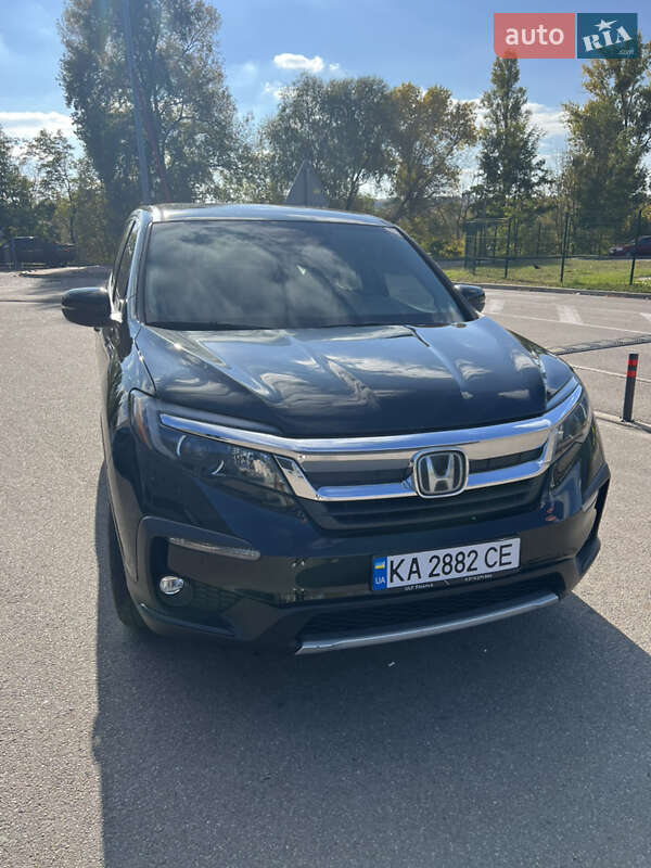 Внедорожник / Кроссовер Honda Pilot 2018 в Киеве