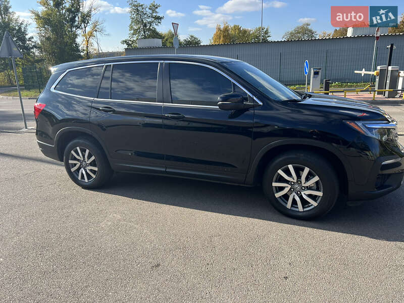 Внедорожник / Кроссовер Honda Pilot 2018 в Киеве