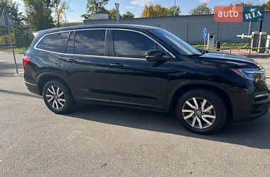 Внедорожник / Кроссовер Honda Pilot 2018 в 