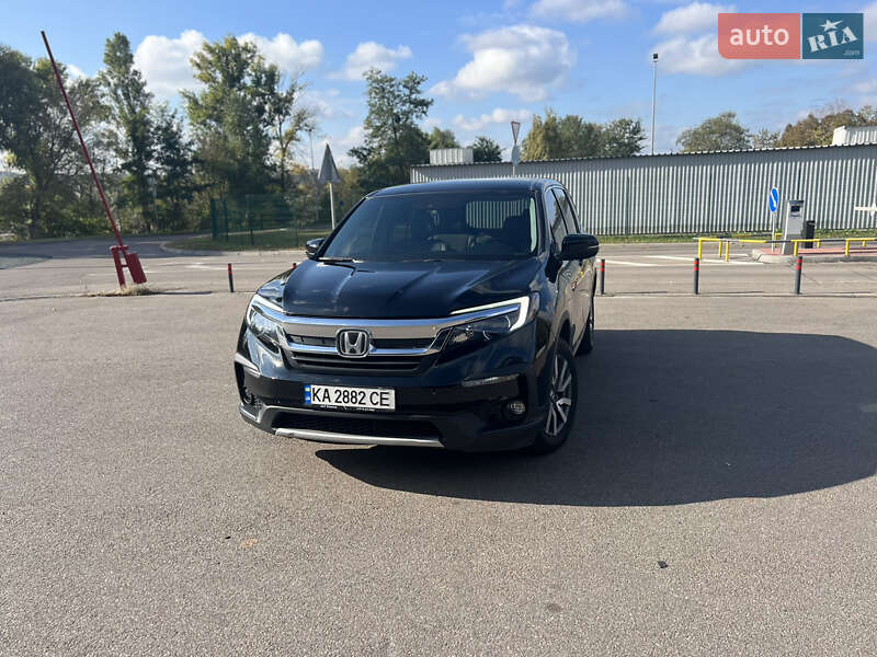 Внедорожник / Кроссовер Honda Pilot 2018 в Киеве
