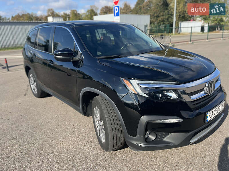 Внедорожник / Кроссовер Honda Pilot 2018 в Киеве