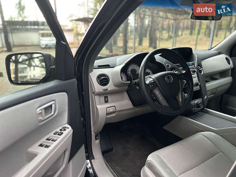 Внедорожник / Кроссовер Honda Pilot 2015 в Киеве фото 11 Внедорожник / Кроссовер Honda Pilot 2015 в Киеве