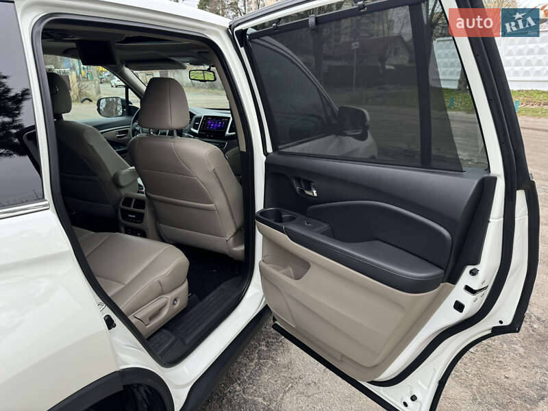 Внедорожник / Кроссовер Honda Pilot 2018 в Киеве