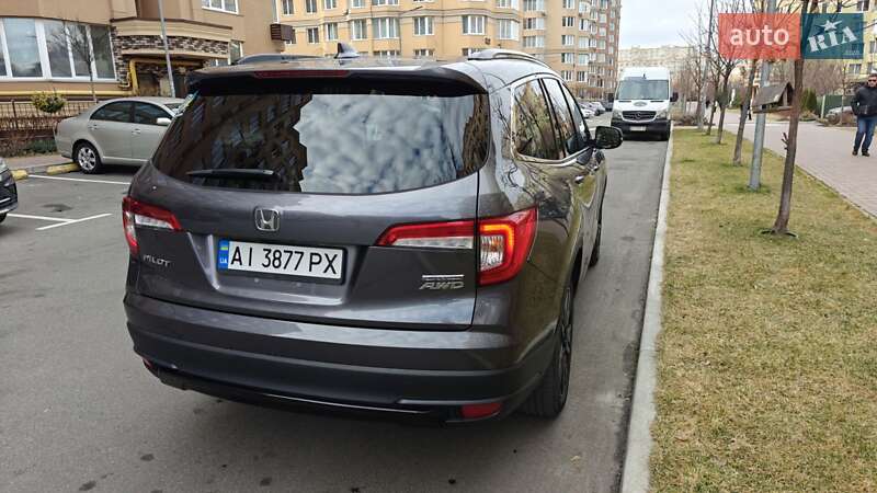 Внедорожник / Кроссовер Honda Pilot 2021 в Киеве