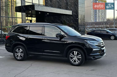 Внедорожник / Кроссовер Honda Pilot 2017 в Киеве