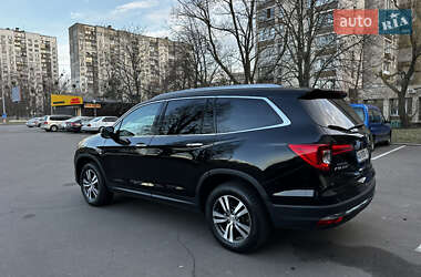 Внедорожник / Кроссовер Honda Pilot 2017 в Киеве