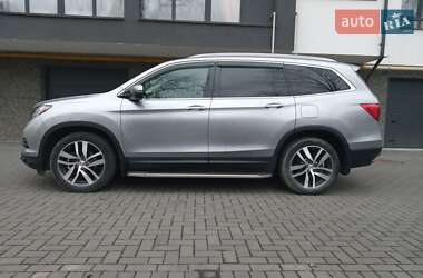 Внедорожник / Кроссовер Honda Pilot 2017 в 