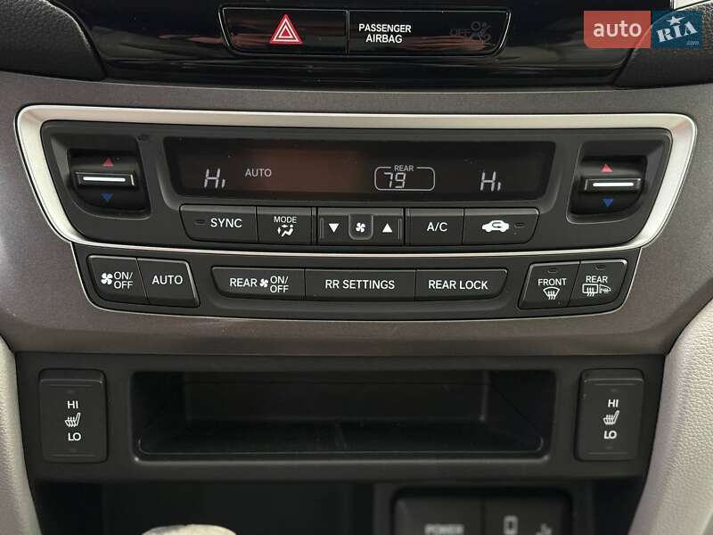 Внедорожник / Кроссовер Honda Pilot 2017 в Киеве