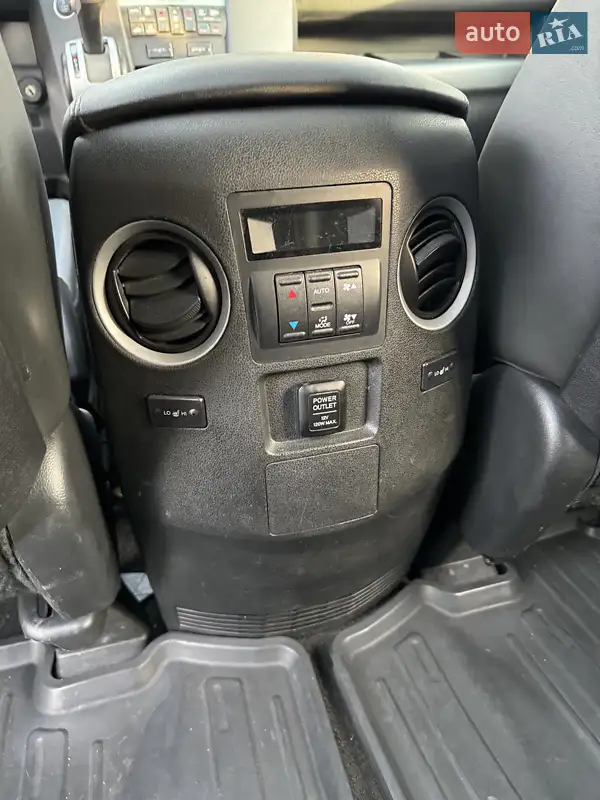 Позашляховик / Кросовер Honda Pilot 2008 в 