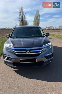 Внедорожник / Кроссовер Honda Pilot 2017 в 