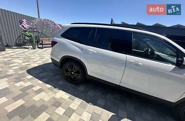 Внедорожник / Кроссовер Honda Pilot 2021 в 